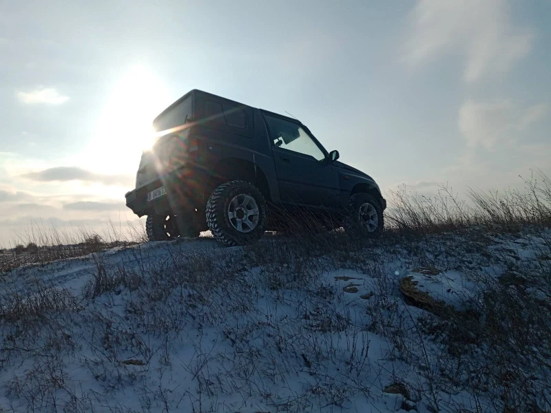 Suzuki Vitara 1.6, снимка 3 - Автомобили и джипове - 53420788