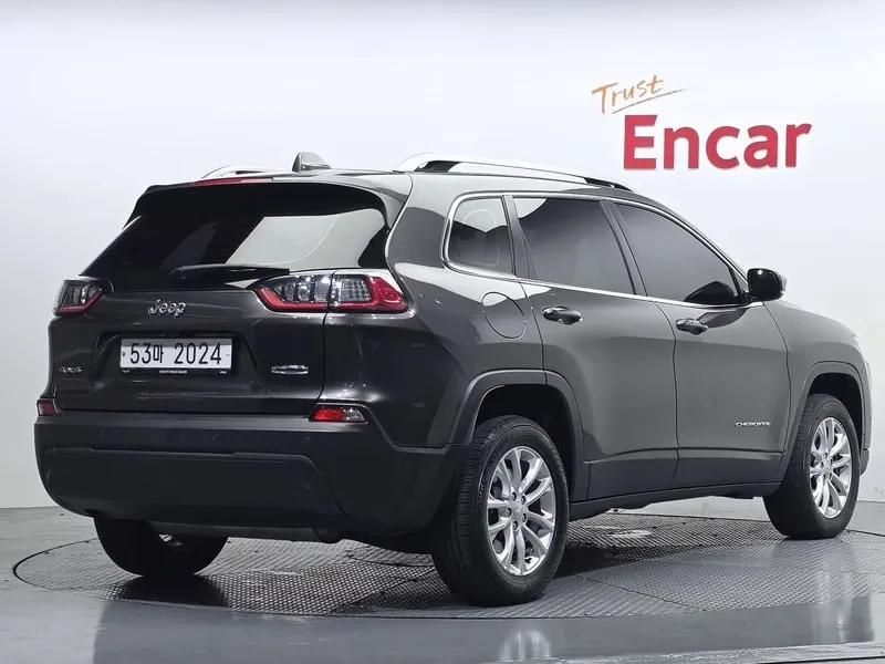 Jeep Cherokee  2.4 Longitude High Awd, снимка 2 - Автомобили и джипове - 55264152
