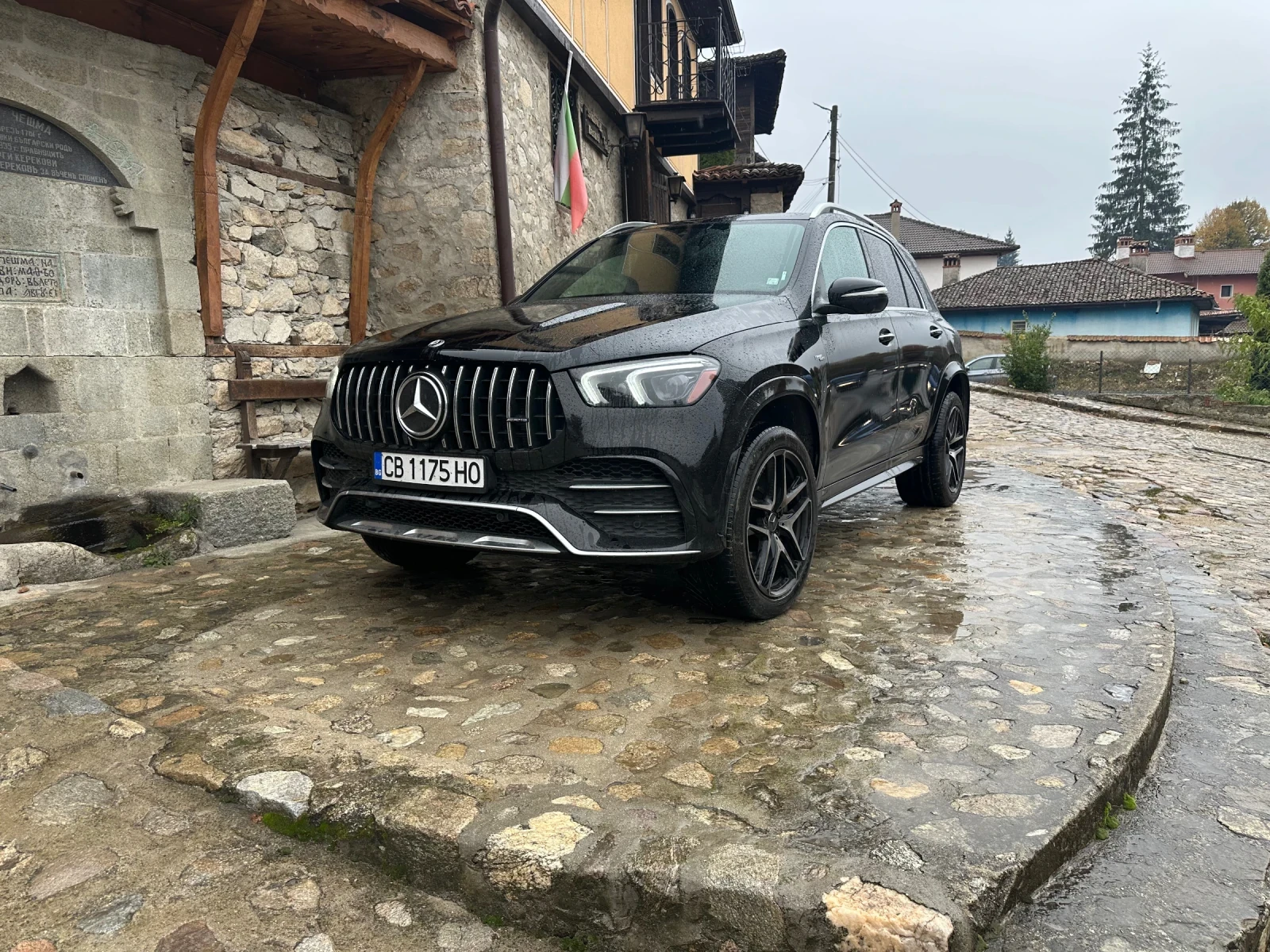 Mercedes-Benz GLE 53 4MATIC + AMG / Burmester / NIGHT / PANO / 360, снимка 1