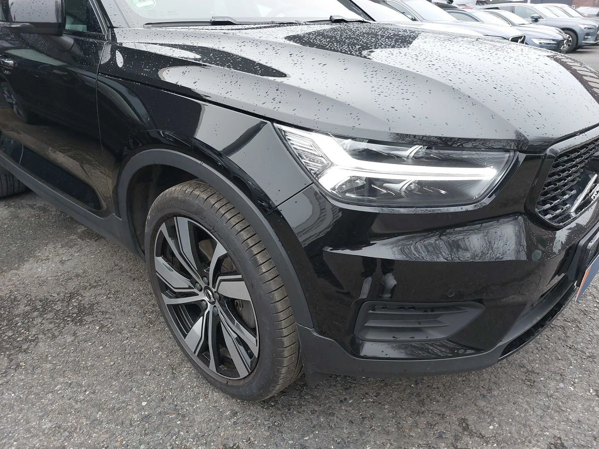Volvo XC40 T5 Plug-in Hybrid R-Design 2WD - изображение 6