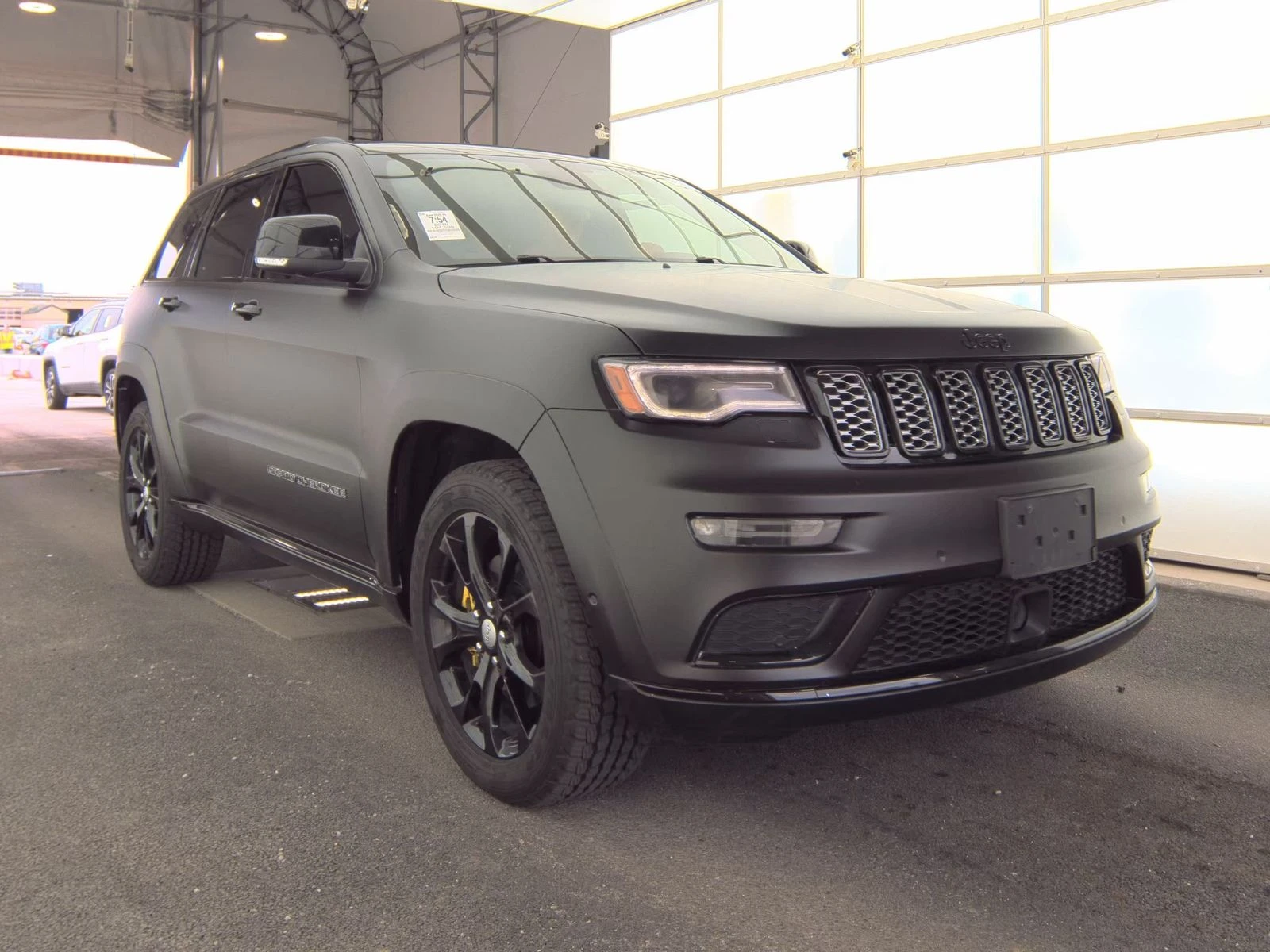 Jeep Grand cherokee SUMMIT* 5.7L* 8ZF* ДИСТРОНИК* ОБДУХВАНЕ* ПАНО* H&K - изображение 3