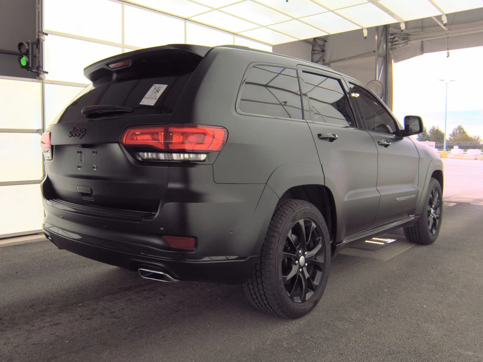 Jeep Grand cherokee SUMMIT* 5.7L* 8ZF* ДИСТРОНИК* ОБДУХВАНЕ* ПАНО* H&K - изображение 4
