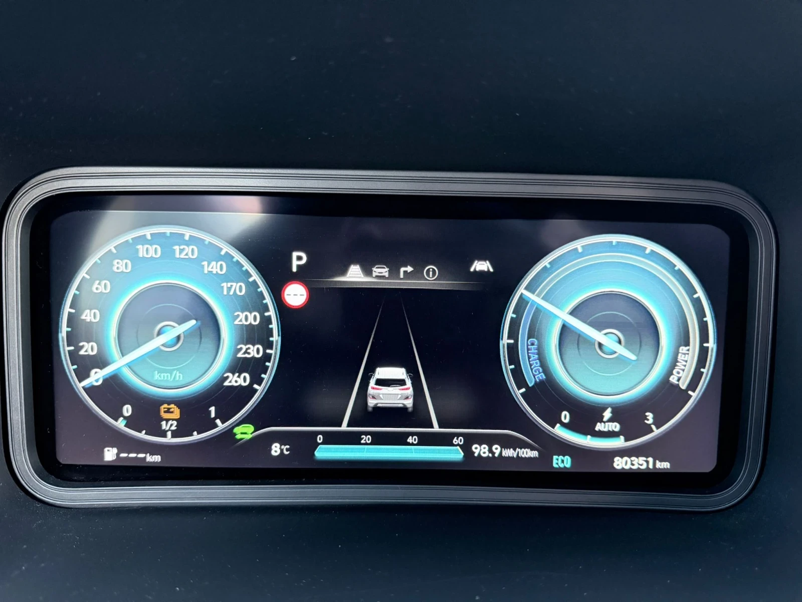 Hyundai Kona, снимка 10 - Автомобили и джипове - 53738109