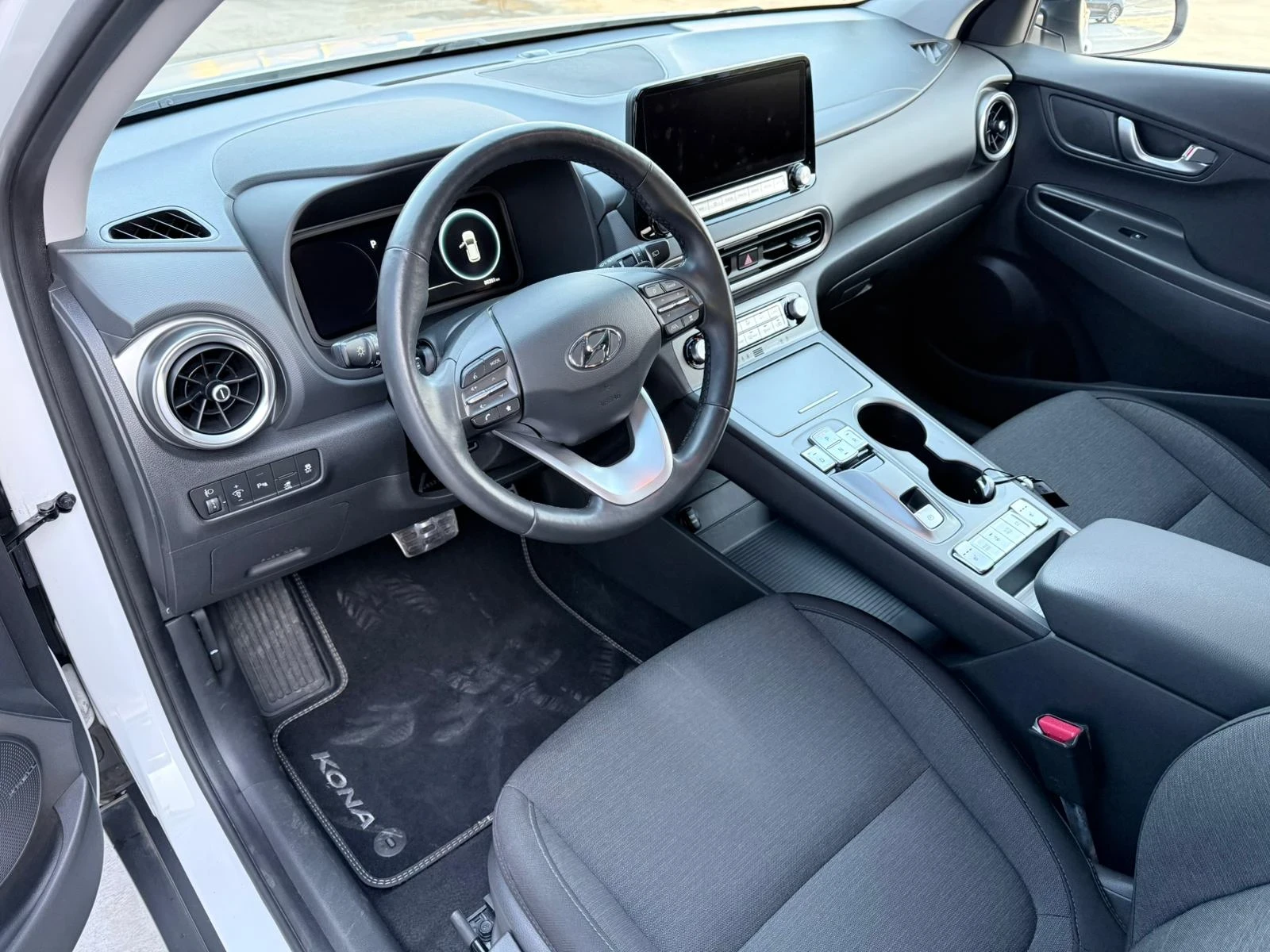 Hyundai Kona, снимка 9 - Автомобили и джипове - 53738109