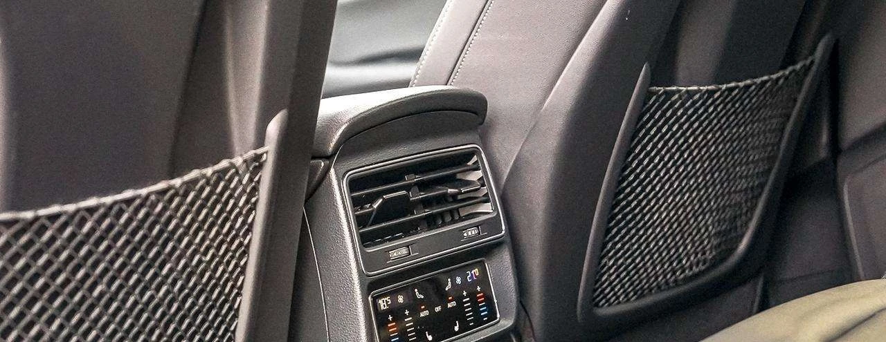 Audi Q8 Progressiv S-LINE QUATTRO| NAVI | 360 CAM | PANO |, снимка 11 - Автомобили и джипове - 54806849
