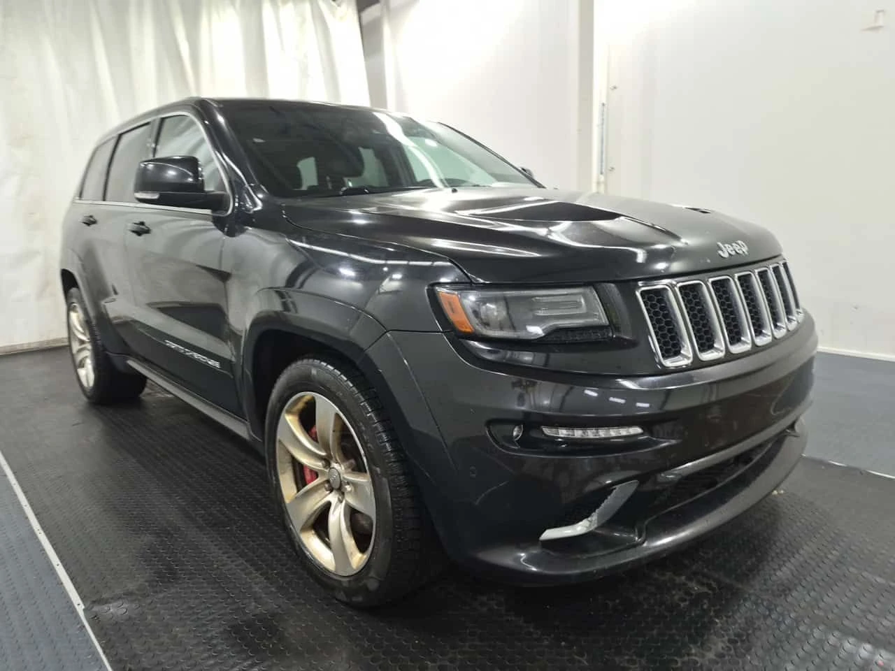 Jeep Grand cherokee SRT8 / 6.4 /  CARFAX * БЕЗ ПЪРВОНАЧАЛНА ВНОСКА, снимка 10 - Автомобили и джипове - 54858453