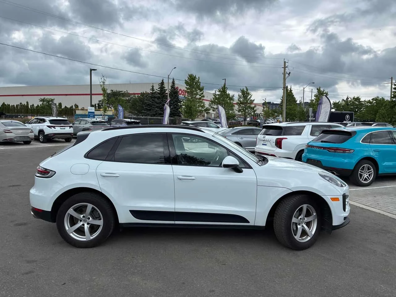 Porsche Macan | DISTRONIC | 360 | ОБДУХВАНЕ | ПАНОРАМА | , снимка 3 - Автомобили и джипове - 55070651