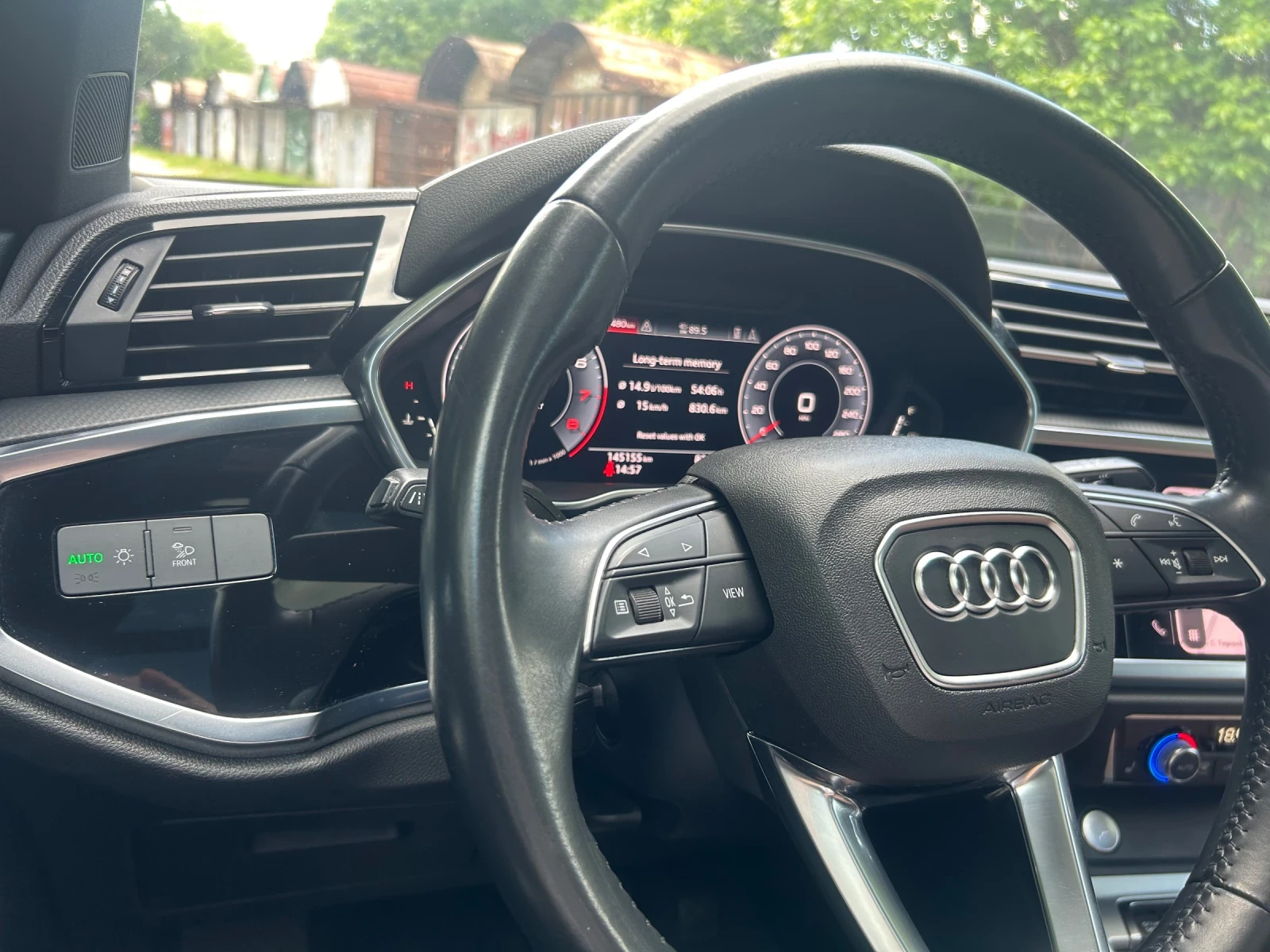 Audi Q3, снимка 7 - Автомобили и джипове - 55150655