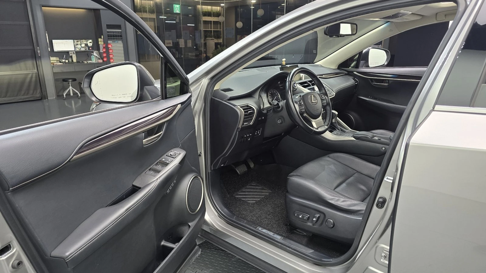 Lexus NX ���* MARK LEVINSON* ������� �����* ������ ���� | Mobile.bg � ����������� 10