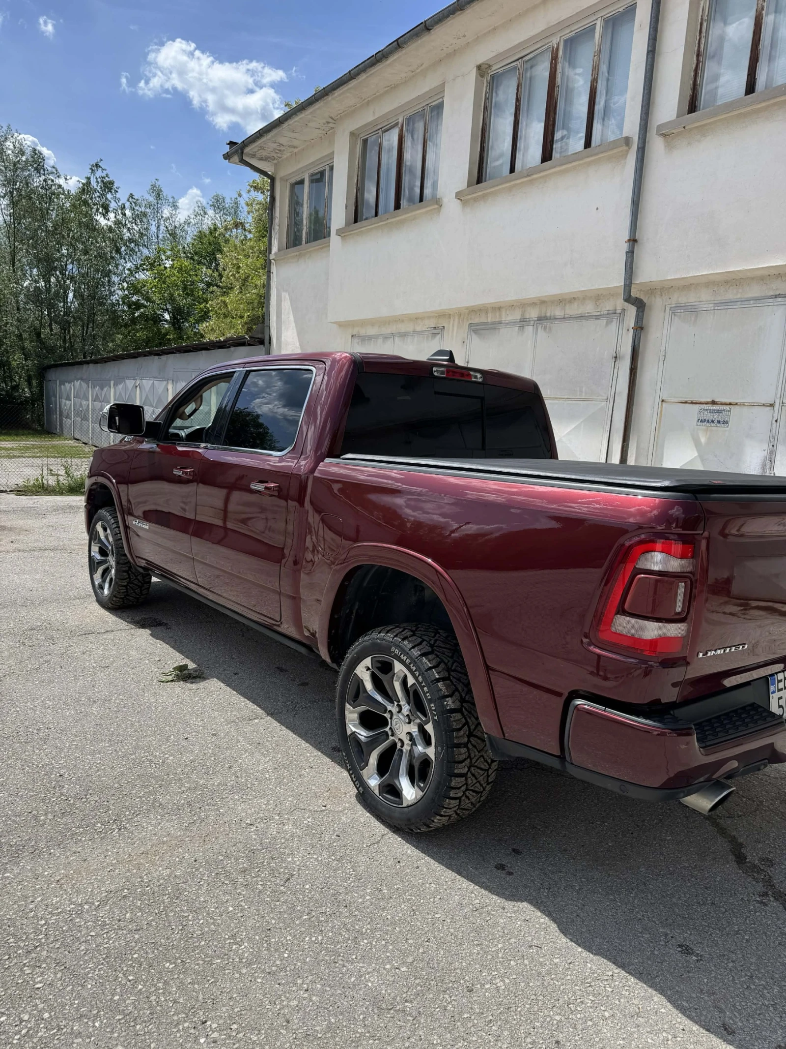 Dodge RAM 1500 Limited, снимка 4 - Автомобили и джипове - 55882171