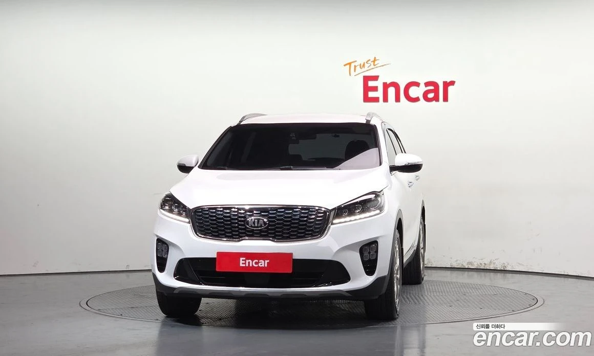 Kia Sorento Diesel 2.0 2WD Prestige, снимка 3 - Автомобили и джипове - 56155172