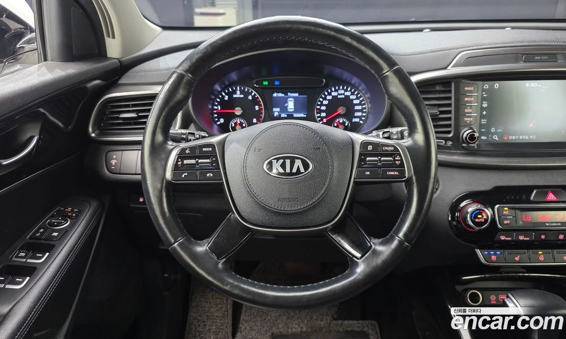 Kia Sorento Diesel 2.0 2WD Prestige, снимка 13 - Автомобили и джипове - 56155172