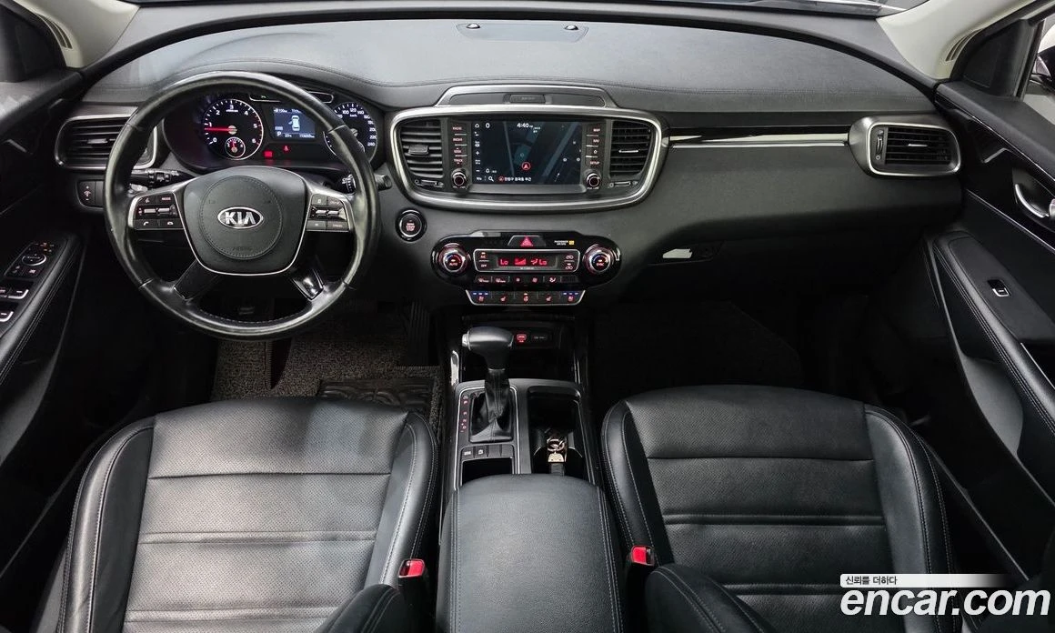 Kia Sorento Diesel 2.0 2WD Prestige, снимка 7 - Автомобили и джипове - 56155172