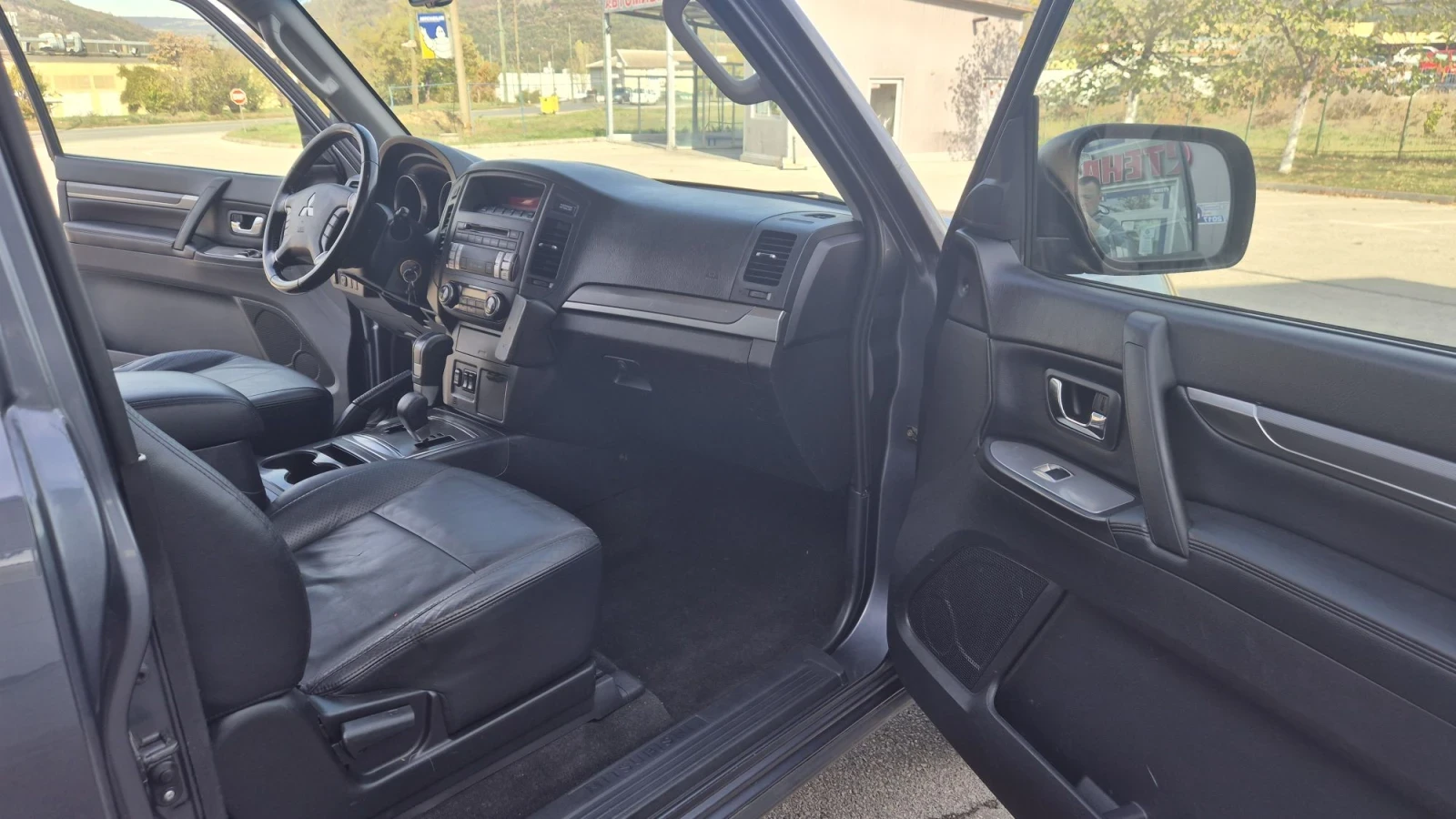Mitsubishi Pajero Дизел 2-3врати, снимка 9 - Автомобили и джипове - 56691265