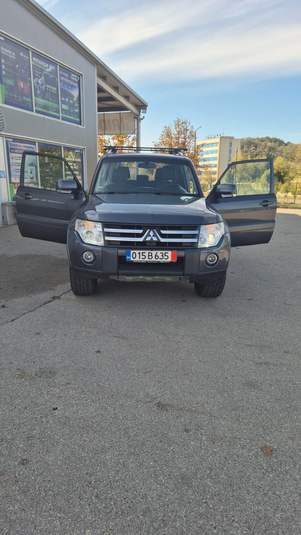 Mitsubishi Pajero Дизел 2-3врати, снимка 2 - Автомобили и джипове - 56691265
