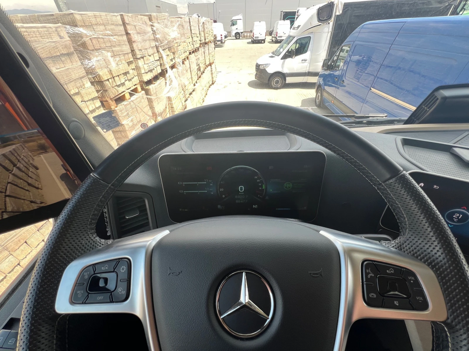 Mercedes-Benz Actros 1845 LS - изображение 10