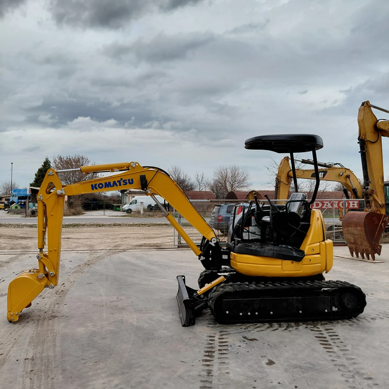 ����� Komatsu PC30MR-1 * ������� * ��� ��������� *  | Mobile.bg � ����������� 6