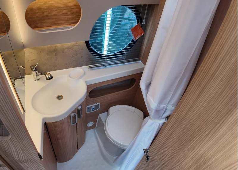 Каравана Tabbert T@B 400, снимка 13 - Каравани и кемпери - 53541897