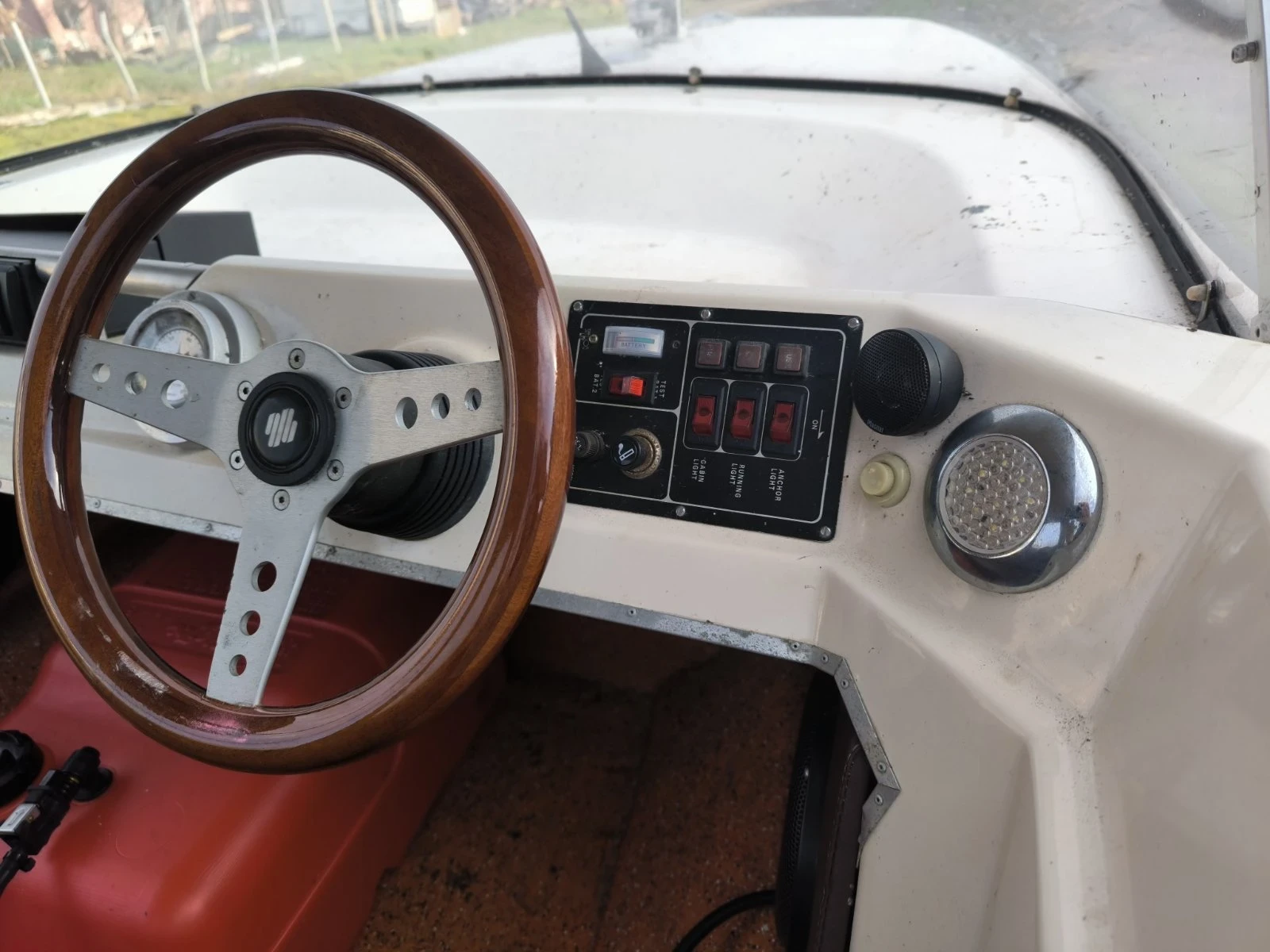 Лодка Fiberglas Technik, снимка 5 - Воден транспорт - 54163999