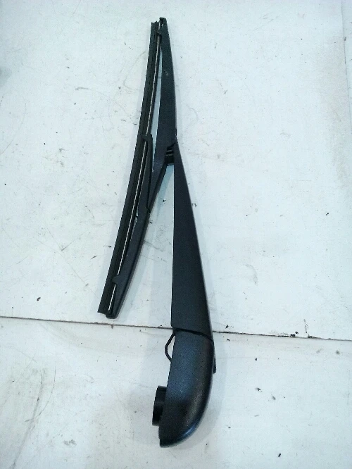 Рамо задна чистачка Тойота Рав4