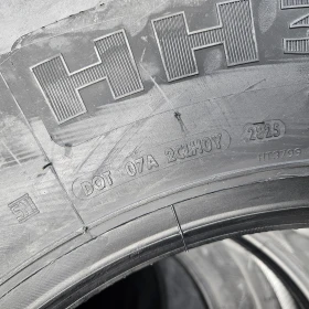 Гуми, снимка 13