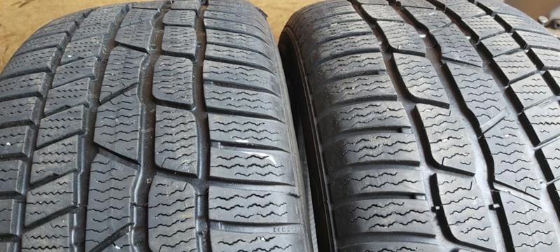 Гуми Зимни 225/50R17, снимка 3 - Гуми и джанти - 32572630