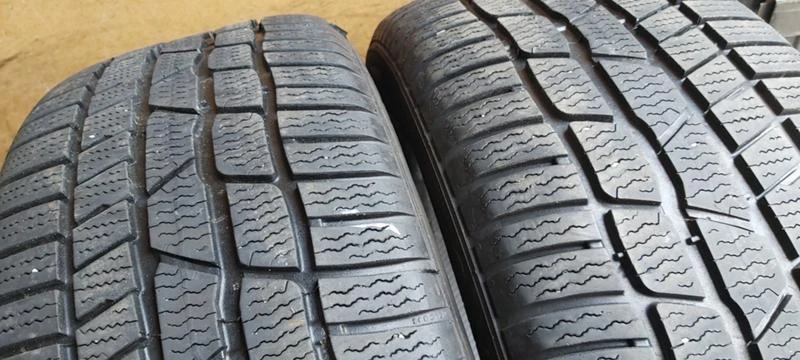 Гуми Зимни 225/50R17, снимка 2 - Гуми и джанти - 32572630