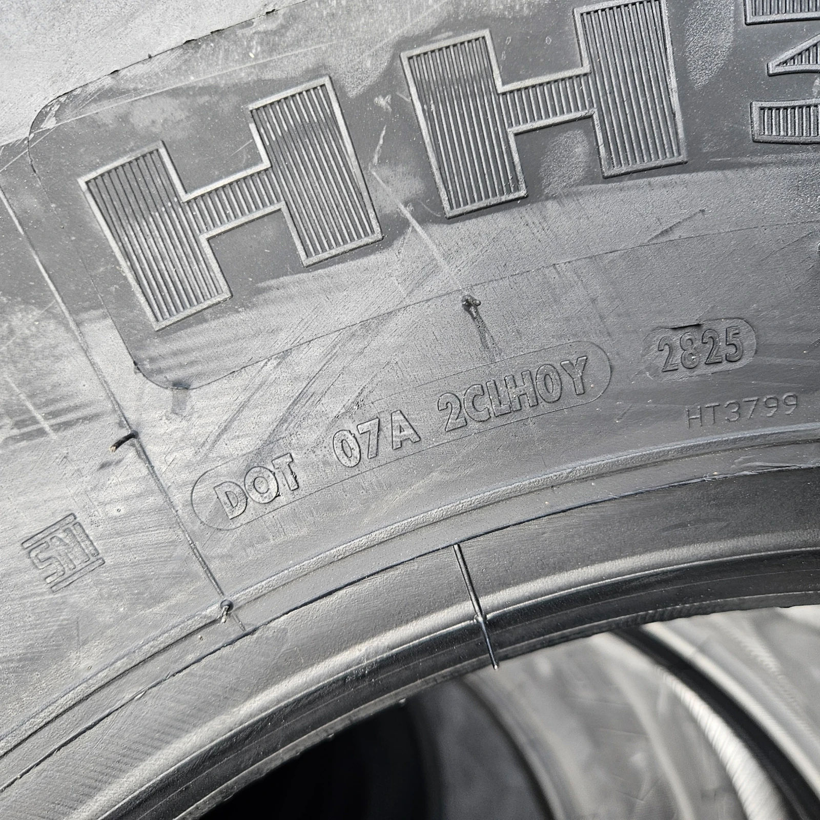 Гуми, снимка 13 - Гуми и джанти - 45863779