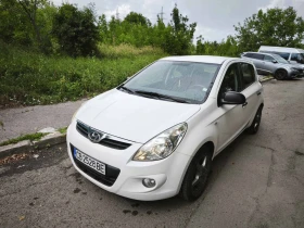 Hyundai I20, снимка 2