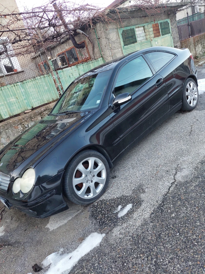 Mercedes-Benz C 200, снимка 2 - Автомобили и джипове - 48655920