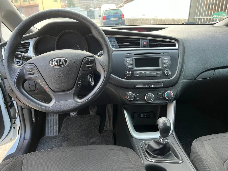 Kia Ceed 1.4 NOVA 100 kc, снимка 9 - Автомобили и джипове - 48885281