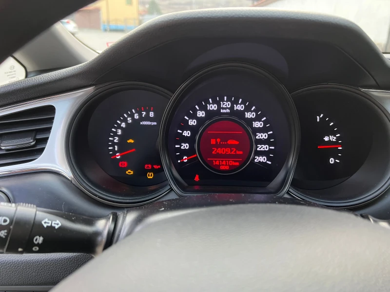 Kia Ceed 1.4 NOVA 100 kc, снимка 11 - Автомобили и джипове - 48885281