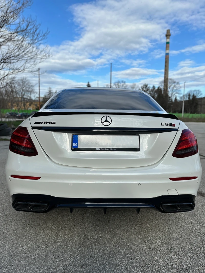 Mercedes-Benz E 63 AMG E63s 4matic+ , снимка 3 - Автомобили и джипове - 49550851