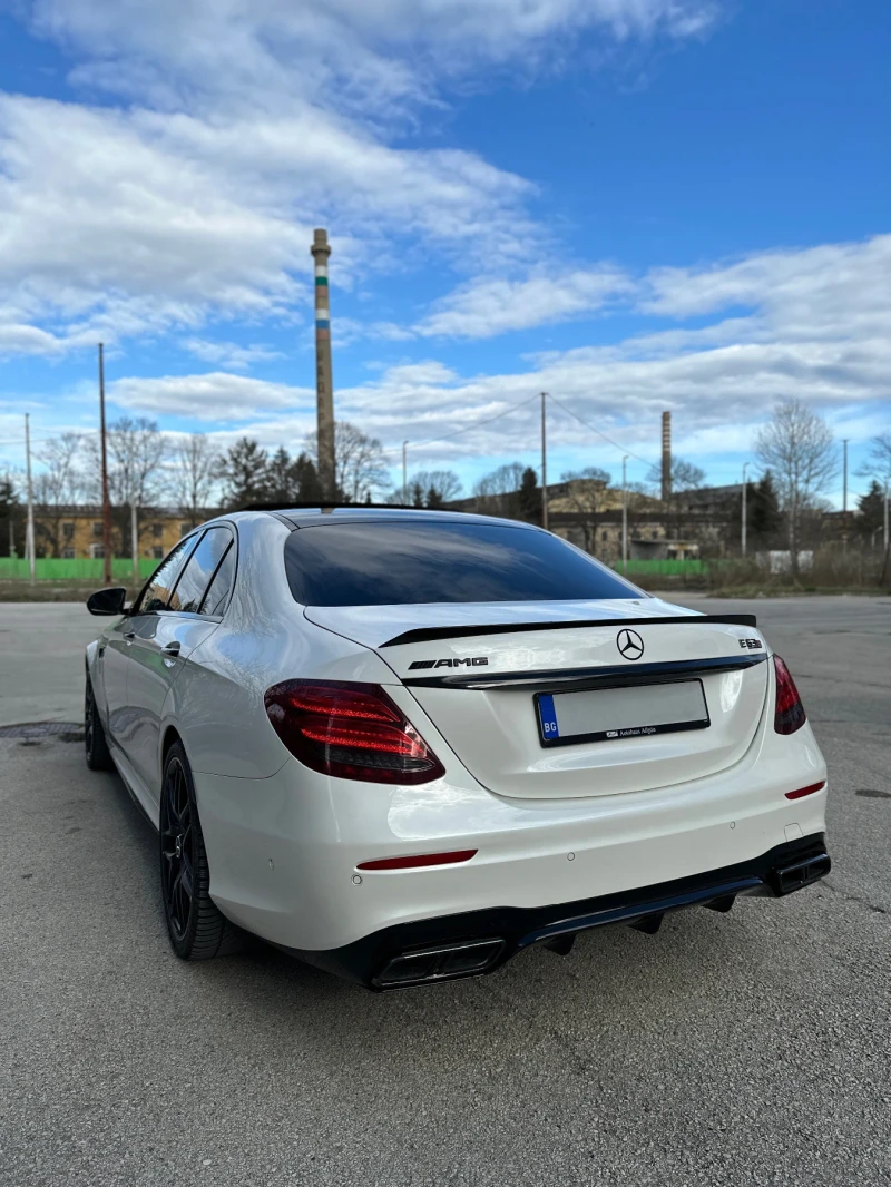 Mercedes-Benz E 63 AMG E63s 4matic+ , снимка 4 - Автомобили и джипове - 49550851