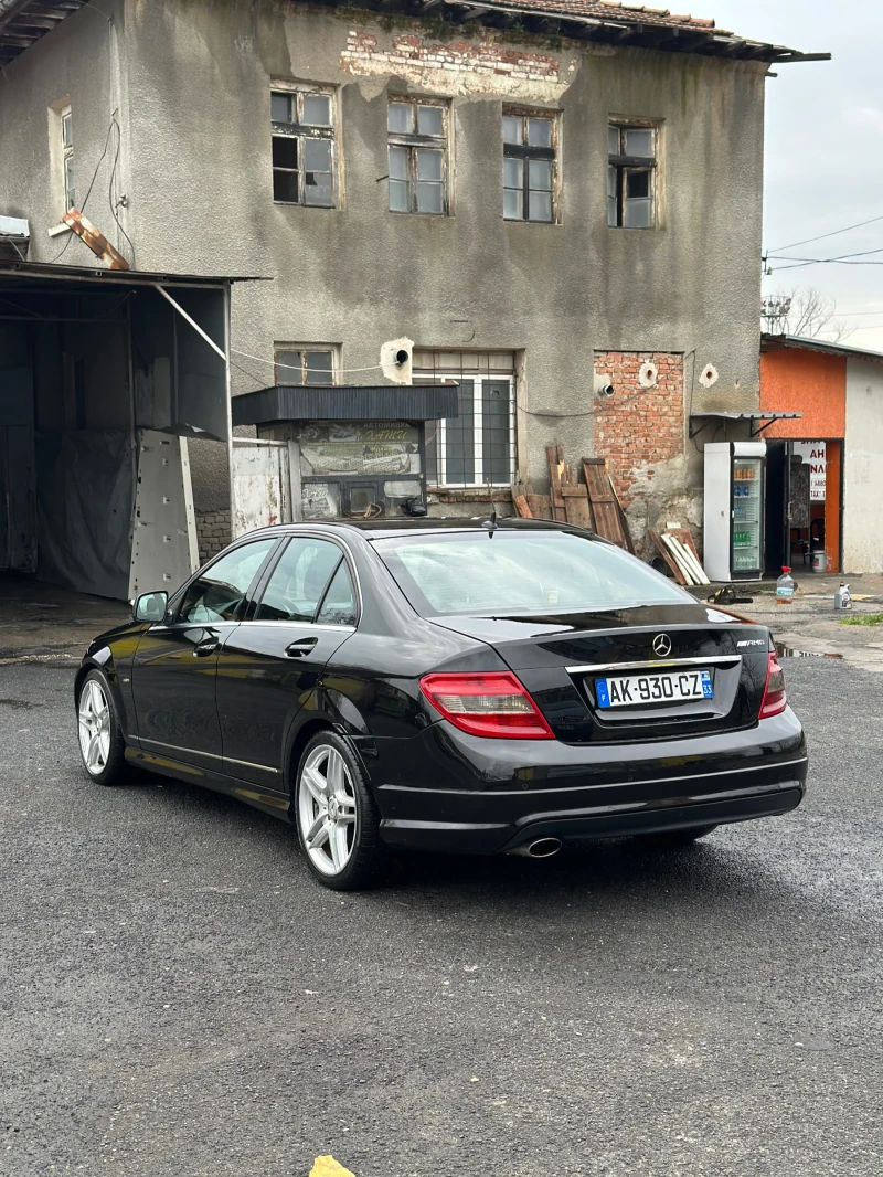 Mercedes-Benz C 220, снимка 3 - Автомобили и джипове - 52459000