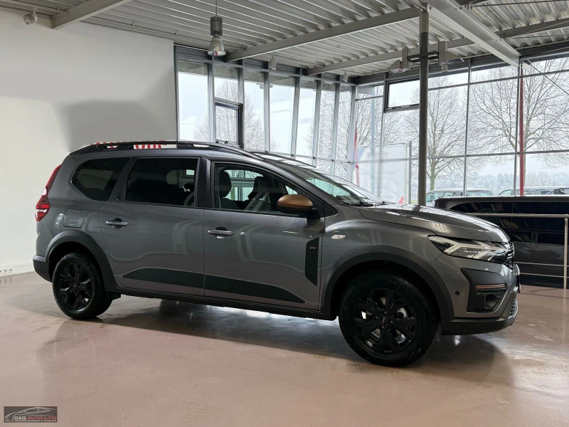 Dacia Jogger 1.6HEV/141HP/EXTREME/NAVI/LED/CAM/CARPLAY/176v, снимка 5 - Автомобили и джипове - 49763613