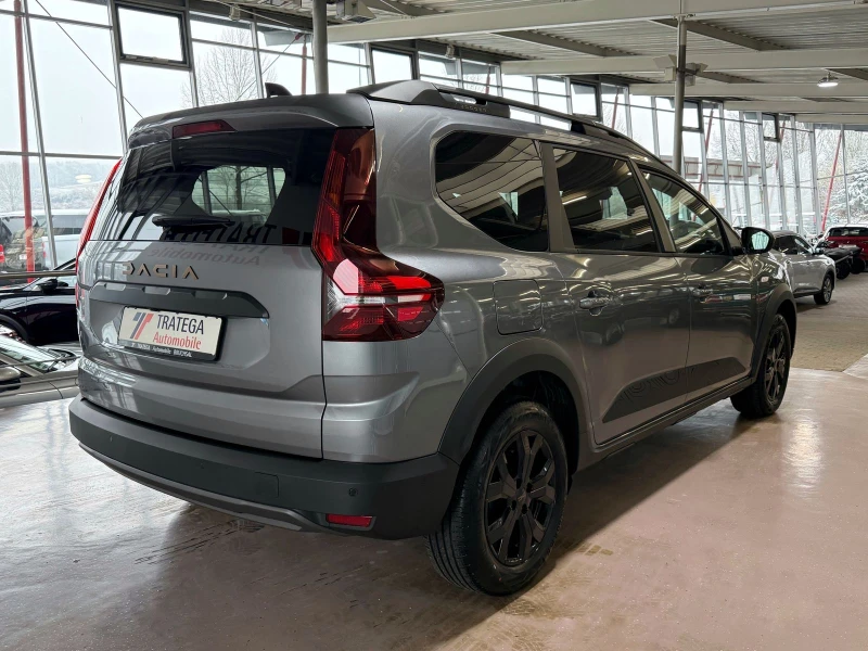 Dacia Jogger 1.6HEV/141HP/EXTREME/NAVI/LED/CAM/CARPLAY/176v, снимка 6 - Автомобили и джипове - 49763613