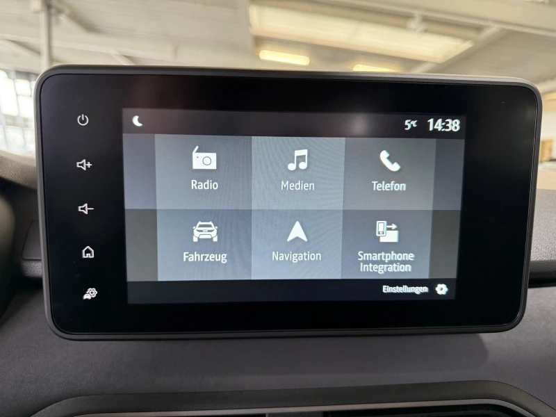 Dacia Jogger 1.6HEV/141HP/EXTREME/NAVI/LED/CAM/CARPLAY/176v, снимка 15 - Автомобили и джипове - 49763613