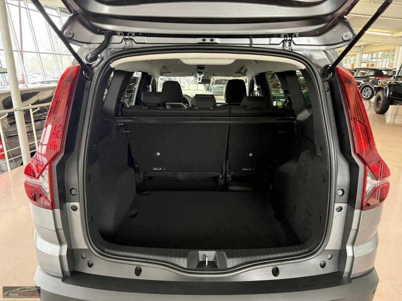 Dacia Jogger 1.6HEV/141HP/EXTREME/NAVI/LED/CAM/CARPLAY/176v, снимка 8 - Автомобили и джипове - 49763613