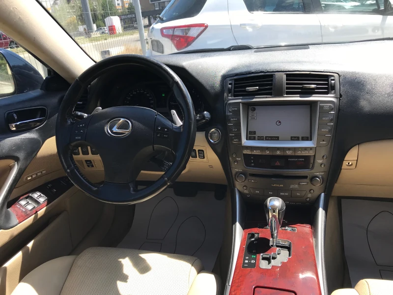 Lexus IS 250 AUTOM.-NAVi-full, снимка 13 - Автомобили и джипове - 51550166