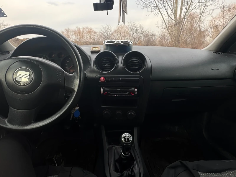 Seat Ibiza, снимка 9 - Автомобили и джипове - 53263833
