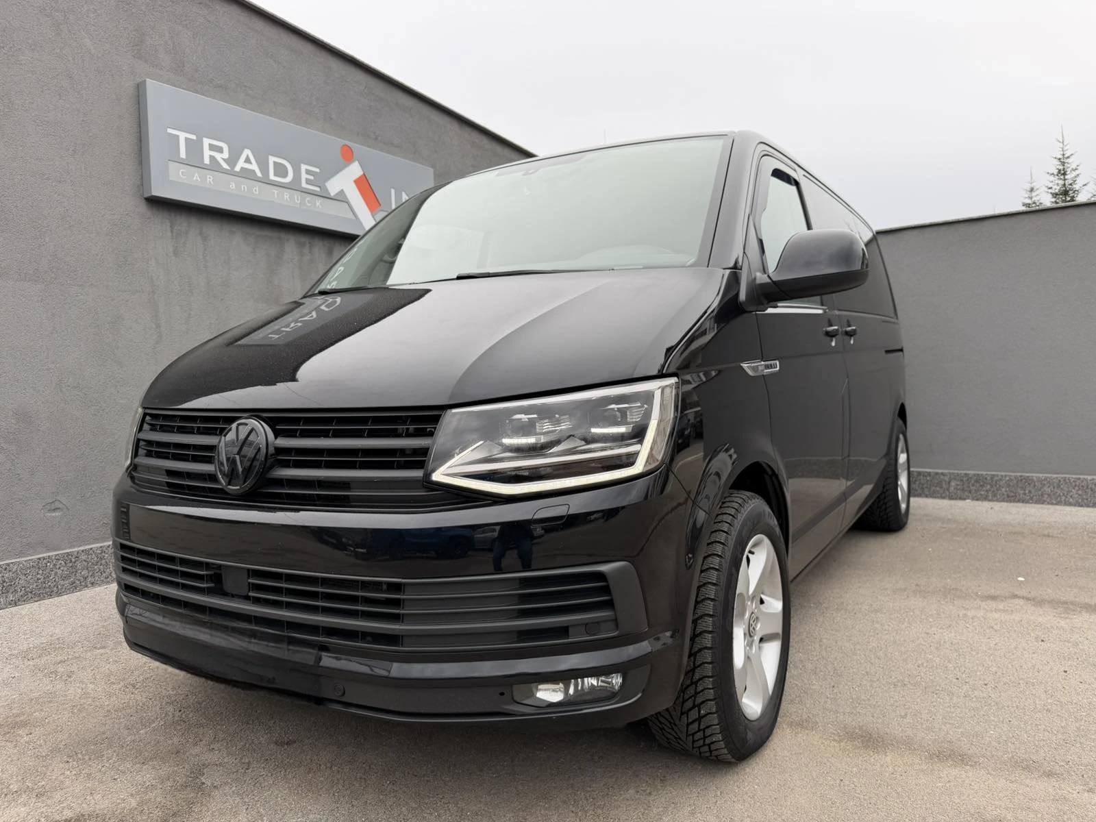 VW Multivan BULLI 2.0TDI DSG, снимка 1