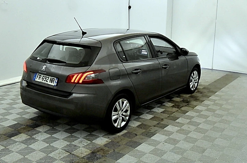 Peugeot 308 AUTOMATIC - изображение 3
