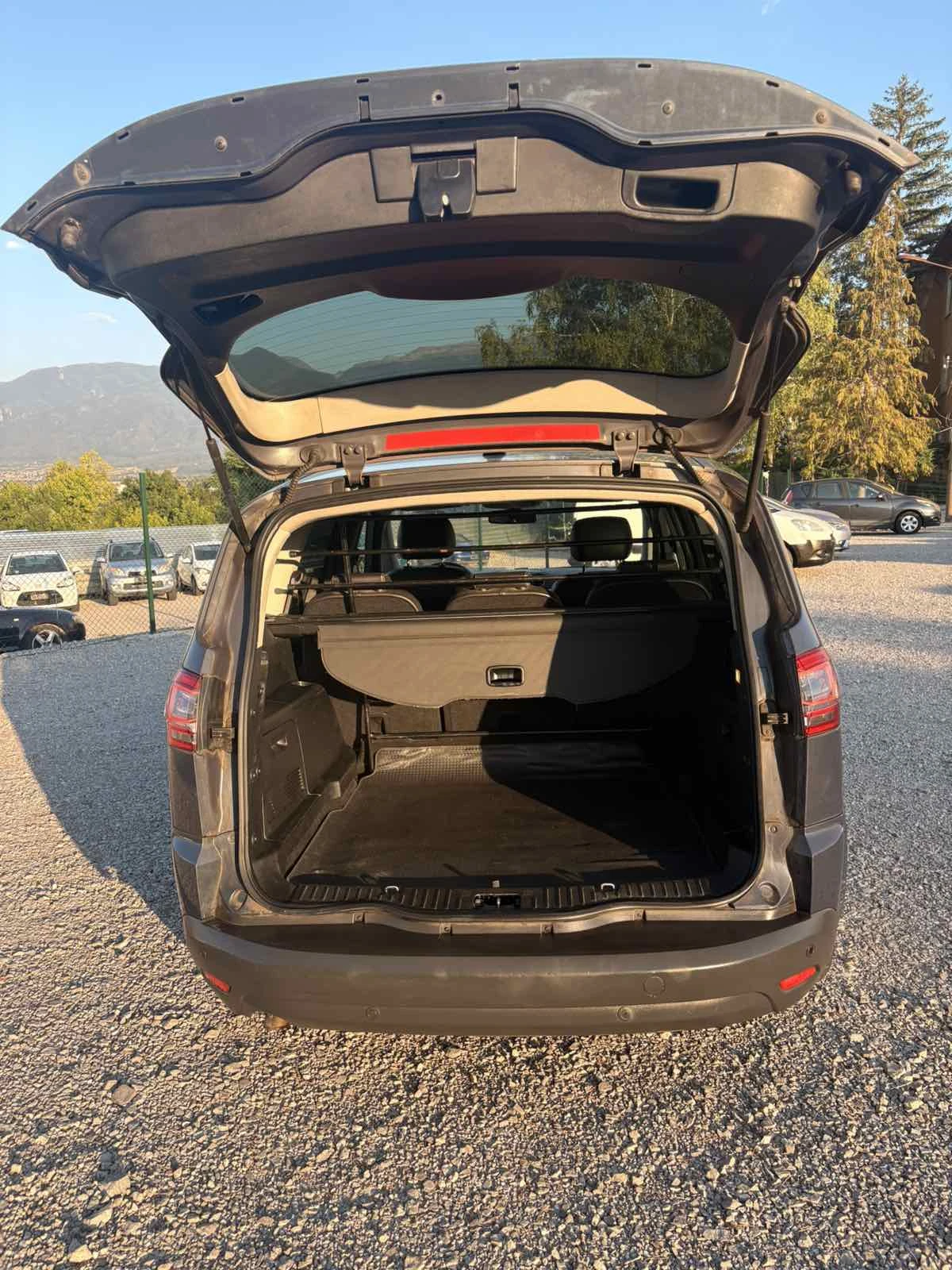 Ford S-Max 2.0TD VAN - изображение 7