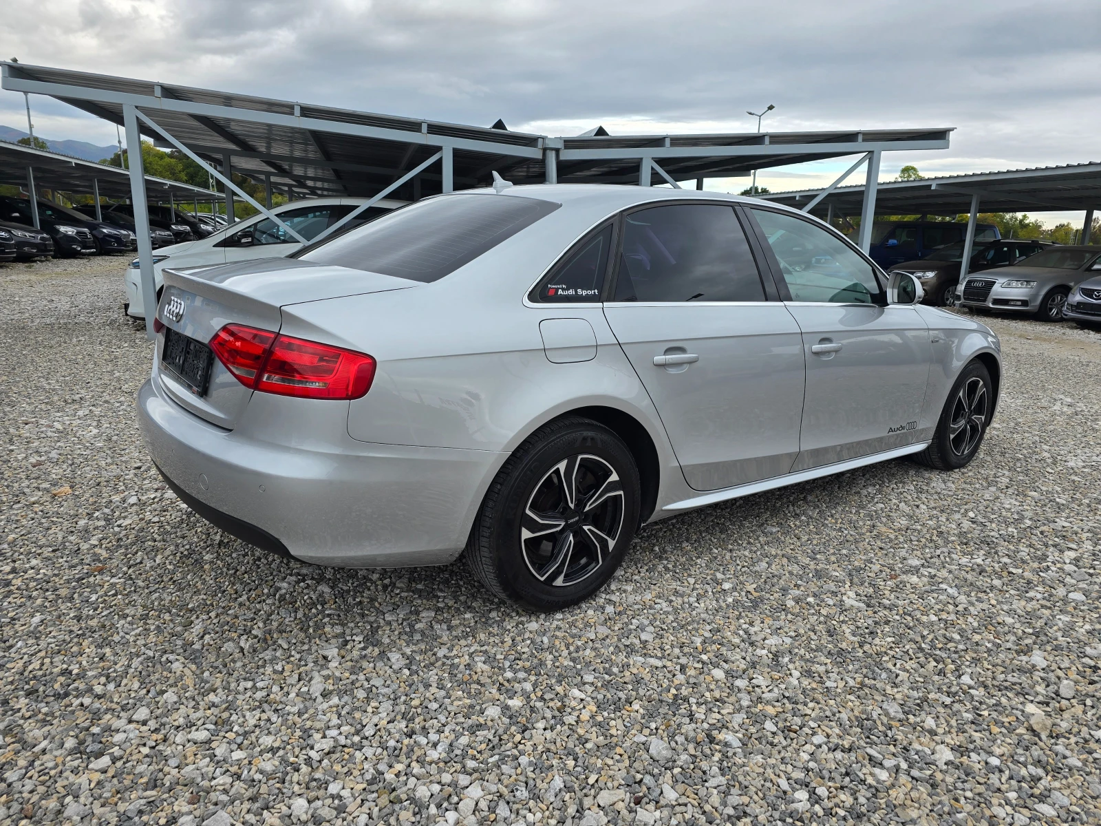 Audi A4 1.8 BENZIN S-LINE - изображение 5