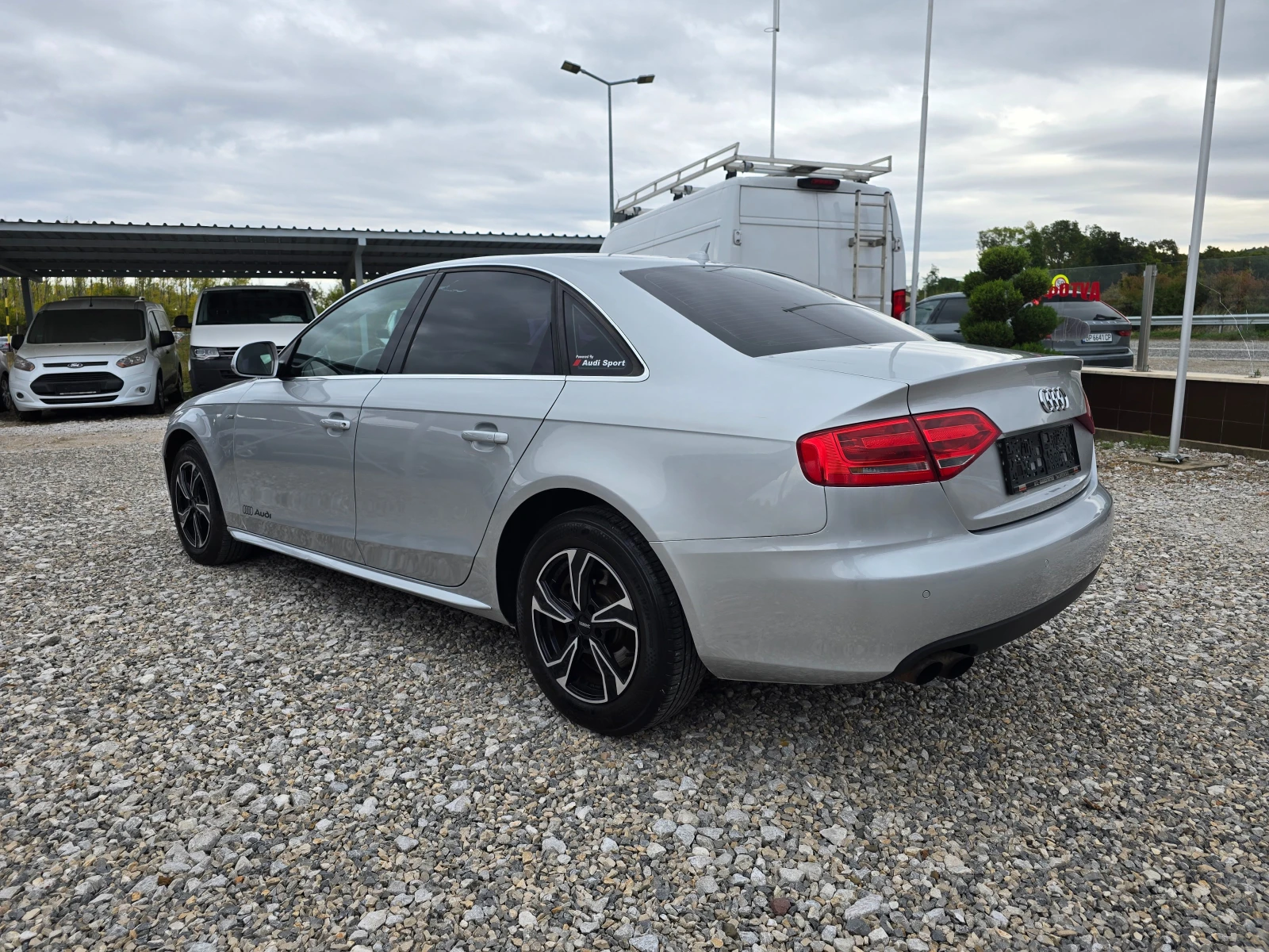 Audi A4 1.8 BENZIN S-LINE - изображение 3