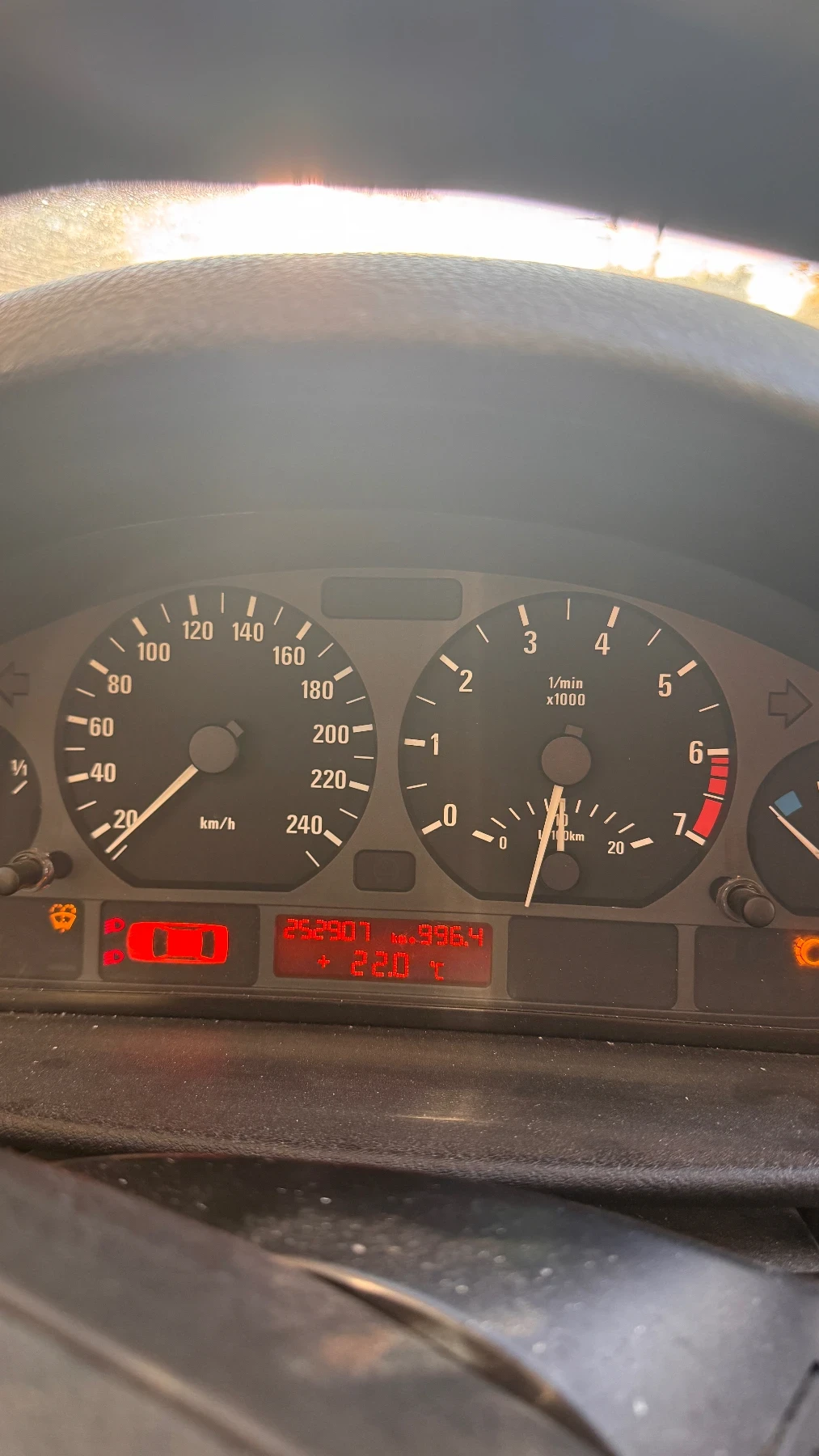 BMW 325 ХI - изображение 5