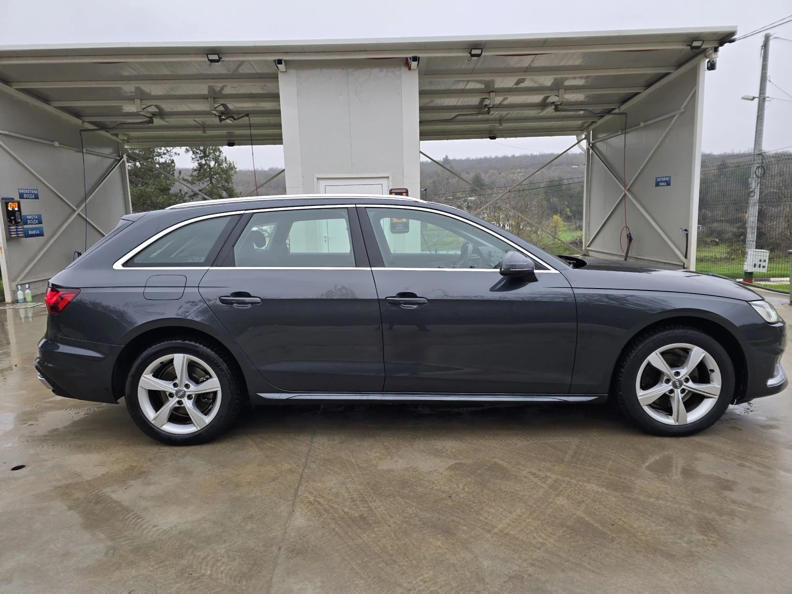 Audi A4 35TDI 163к.с S-LINE Топ състояние  - изображение 8