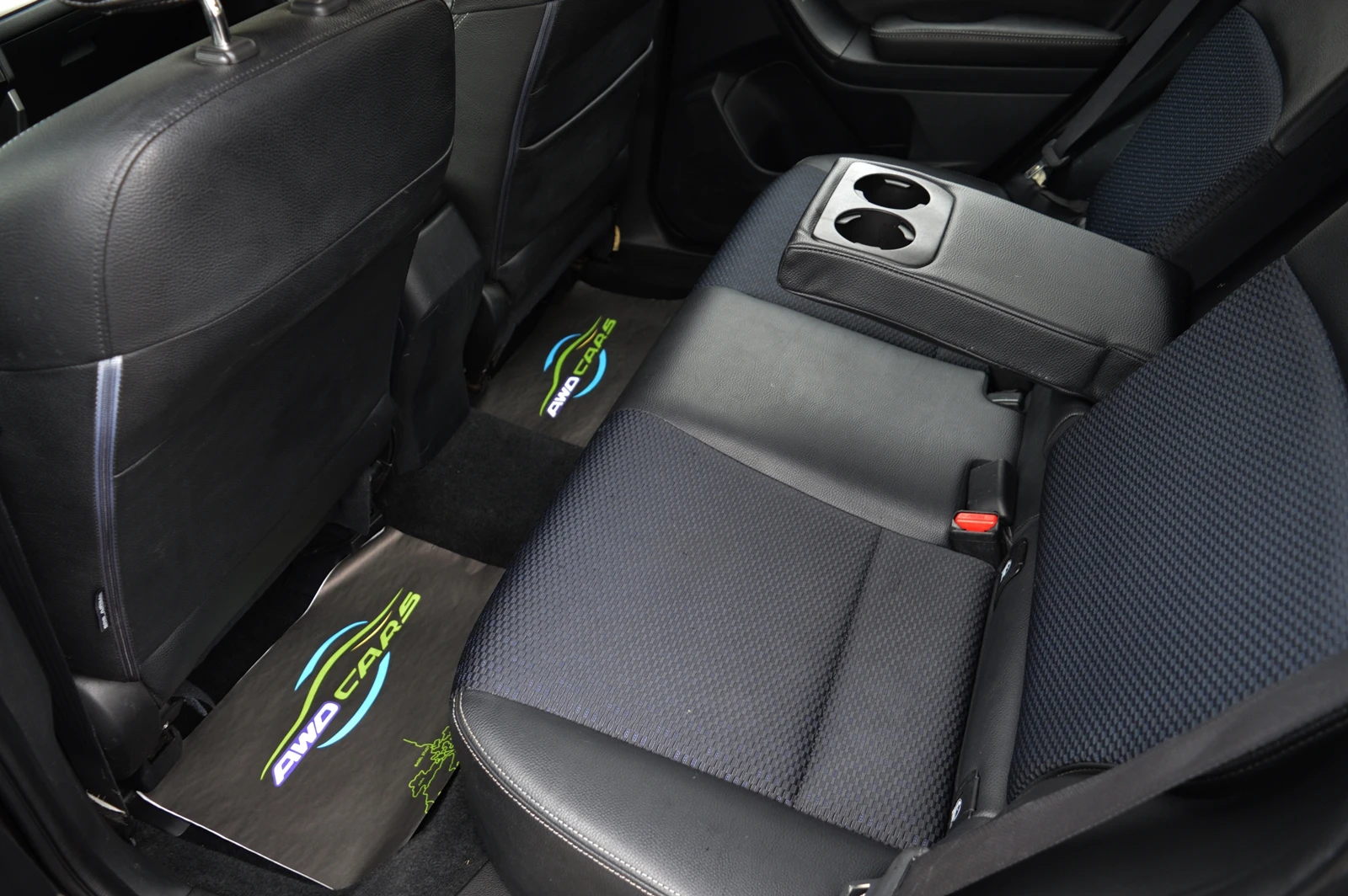 Subaru Forester 2.0XT - AWD FULL ШВЕЙЦАРИЯ - изображение 8