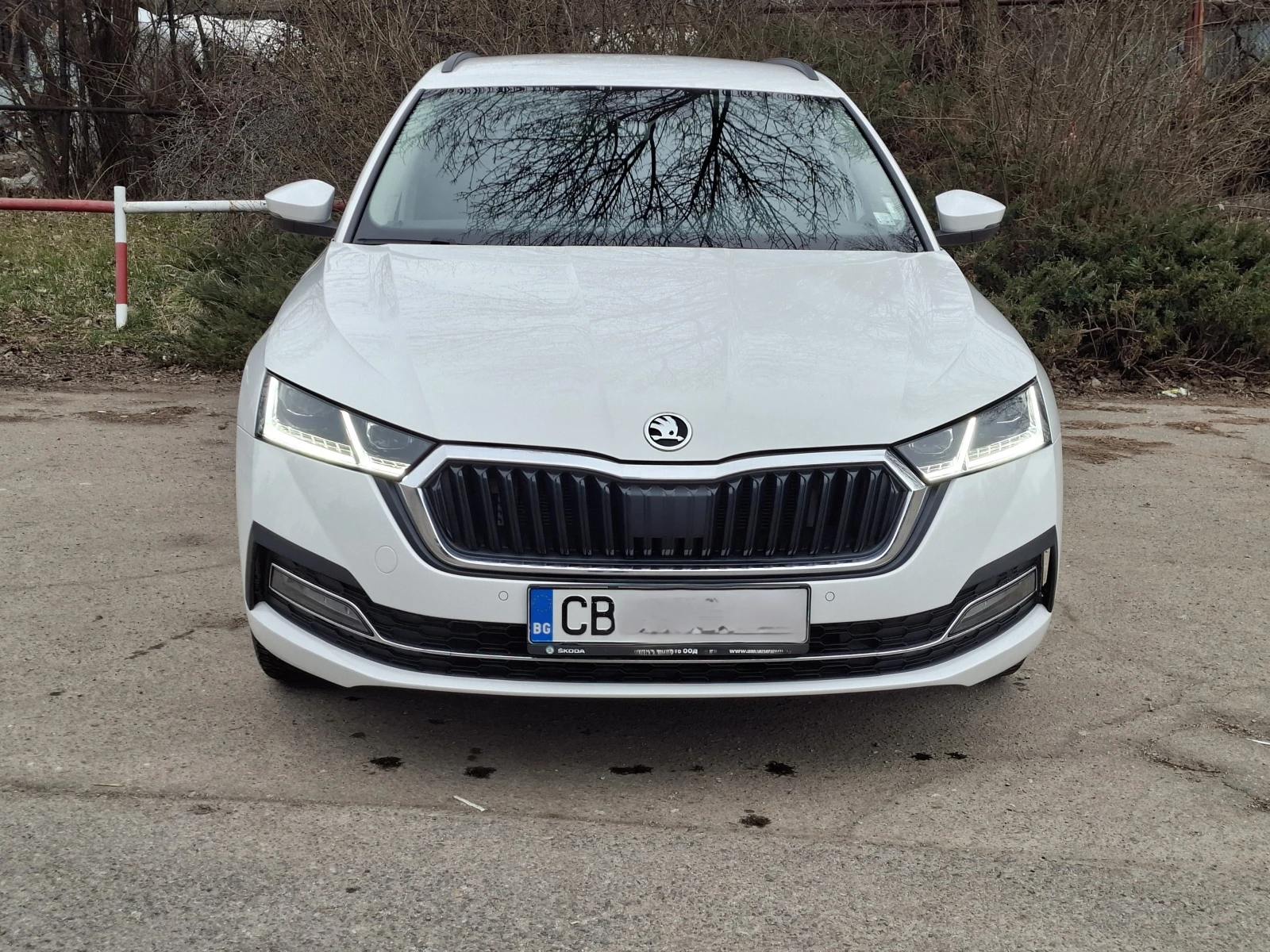 Skoda Octavia 1.5 TSI, LED MATRIX, в гаранция